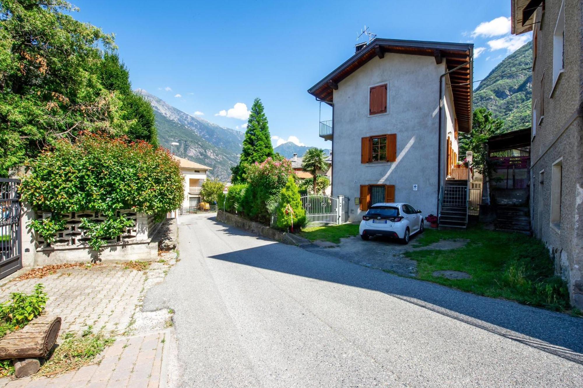 Issogne Il Pellegrino Bed & Breakfast エクステリア 写真